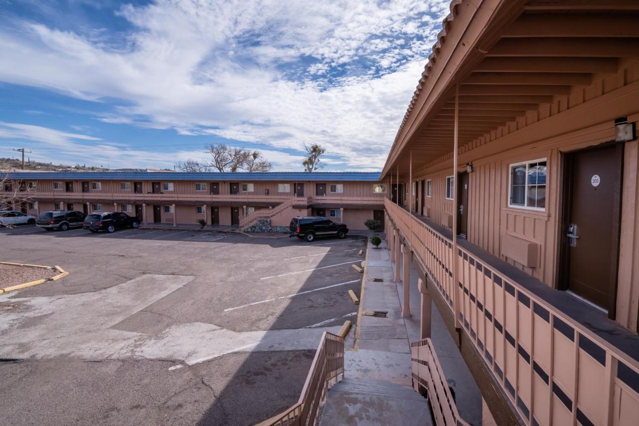 Oyo Hotel Globe / Miami Az - Highway 60 ภายนอก รูปภาพ